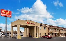 Econo Lodge East